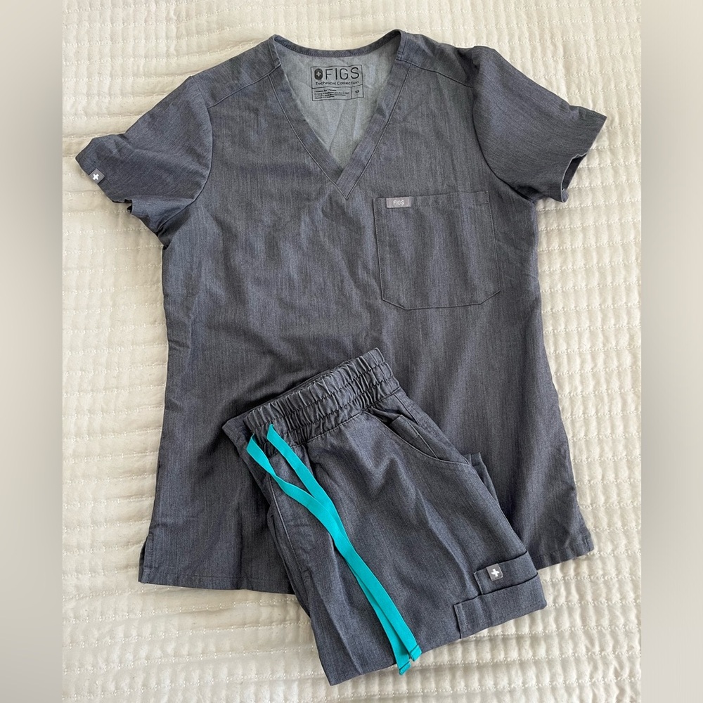 Figs scrub set- graphite